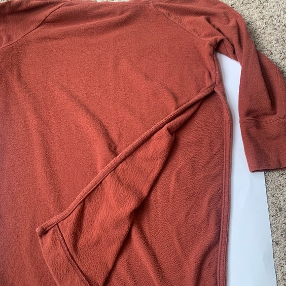 Free People beach tunic sweater side slit sz M - Picture 5 of 5